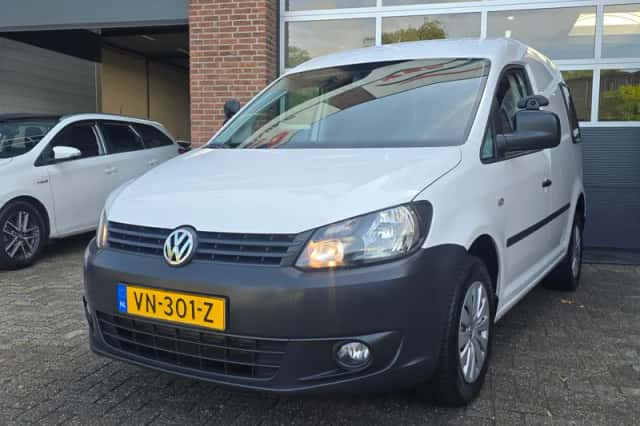 Volkswagen Caddy (2015) thumbnail 6