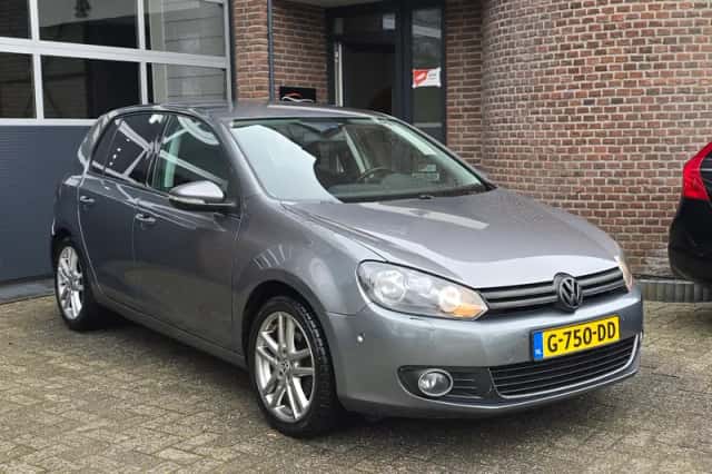 Volkswagen Golf (2009) thumbnail 1
