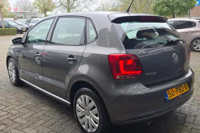 Volkswagen Polo (2011) thumbnail 6