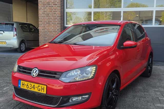 Volkswagen Polo (2010) thumbnail 6