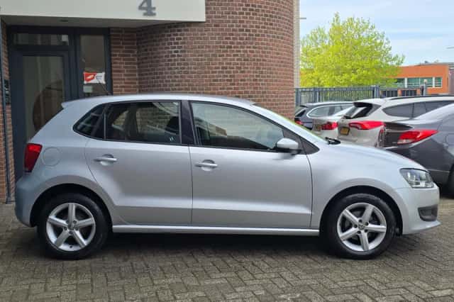 Volkswagen Polo (2009) thumbnail 3