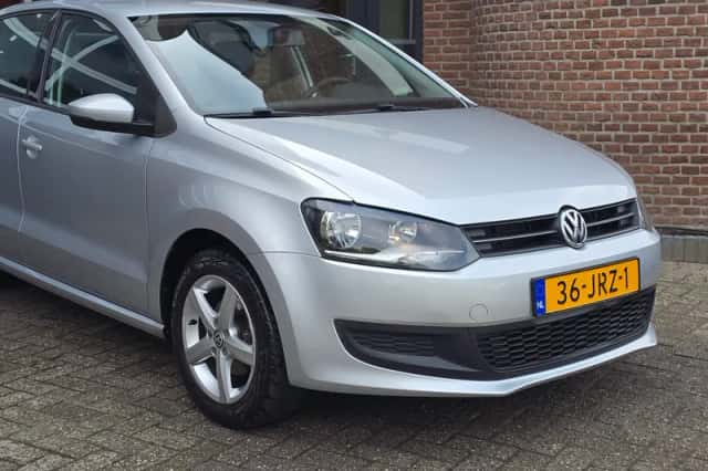 Volkswagen Polo (2009) thumbnail 4