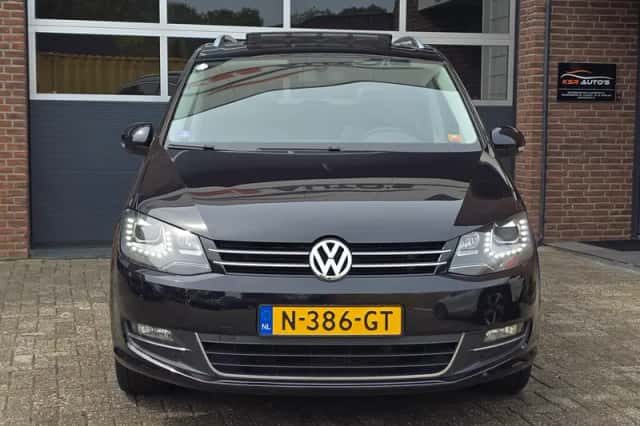 Volkswagen Sharan (2013) thumbnail 5
