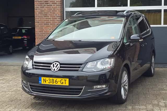 Volkswagen Sharan (2013) thumbnail 6