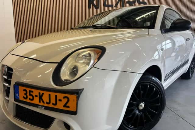 Alfa Romeo Mito (2009) thumbnail 3