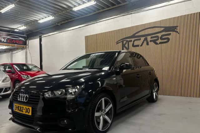 Audi A1 (2013) thumbnail 5