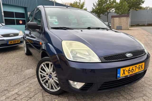 Ford Fiesta (2004) thumbnail 3