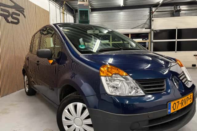 Renault Modus (2006) thumbnail 2