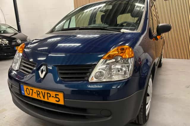 Renault Modus (2006) thumbnail 6
