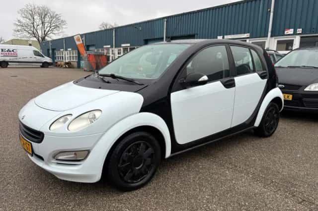 Smart Forfour (2006) thumbnail 5