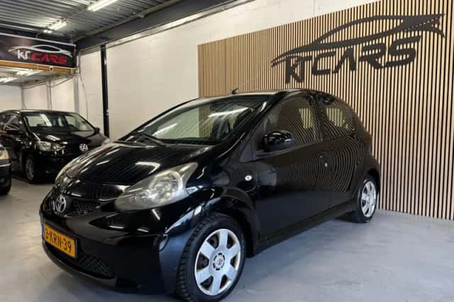 Toyota Aygo (2007) thumbnail 6