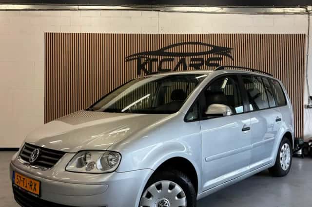 Volkswagen Touran (2006) thumbnail 1