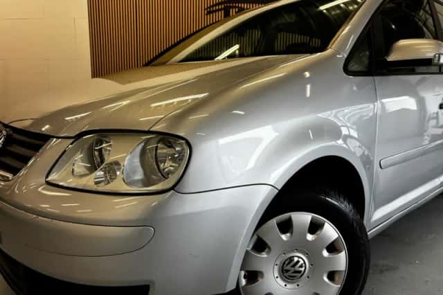 Volkswagen Touran (2006) thumbnail 3