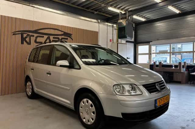 Volkswagen Touran (2006) thumbnail 6