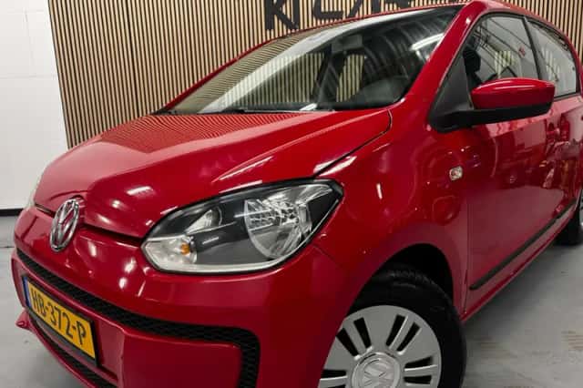 Volkswagen Up! (2015) thumbnail 3