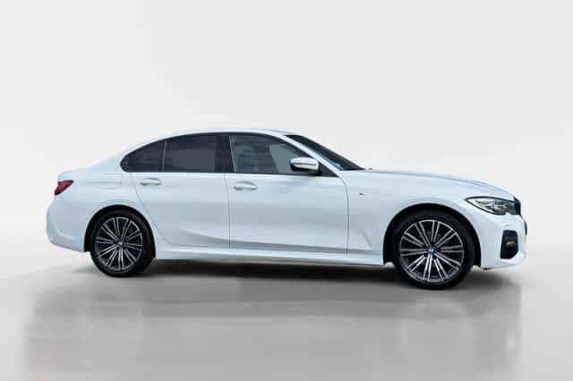 BMW 3-Serie (2022) thumbnail 4