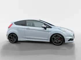 Ford Fiesta thumbnail 4