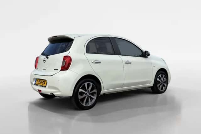Nissan Micra (2016) thumbnail 5
