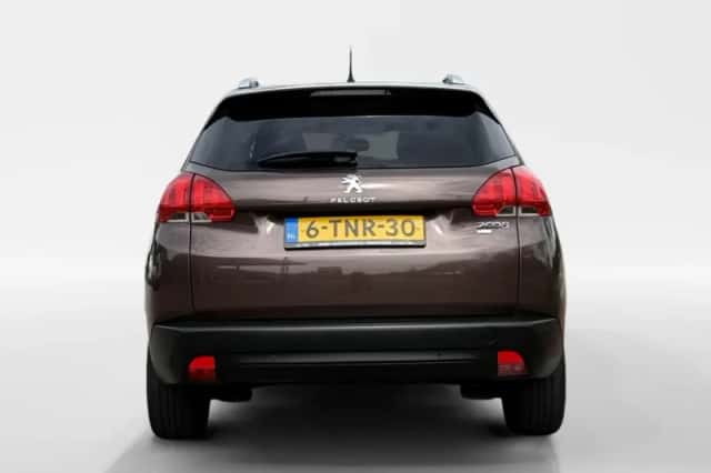 Peugeot 2008 (2014) thumbnail 6