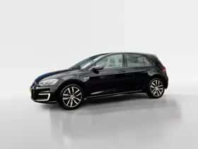 Volkswagen E-Golf thumbnail 2