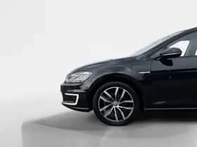 Volkswagen E-Golf thumbnail 8