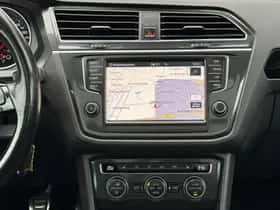 Volkswagen Tiguan (2017) thumbnail 16