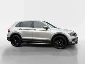 Volkswagen Tiguan (2017) thumbnail 4