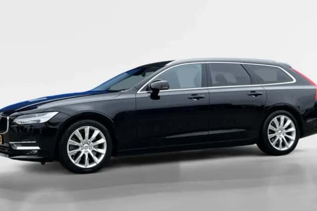 Volvo V90 (2018) thumbnail 2