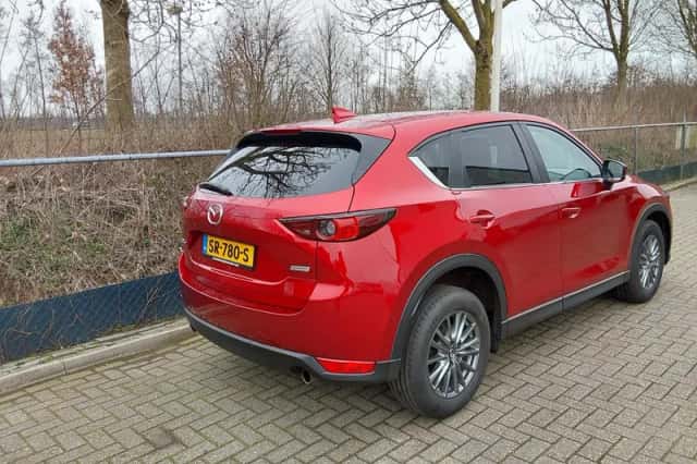 Mazda CX-5 (2018) thumbnail 2