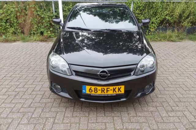 Opel Tigra TwinTop (2005) thumbnail 6