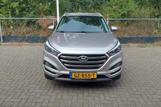 Hyundai Tucson (2015) thumbnail 5