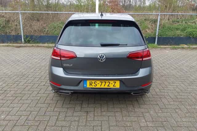 Volkswagen Golf (2018) thumbnail 6