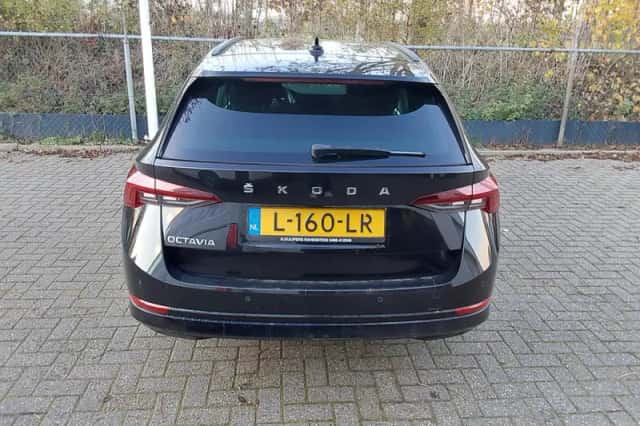 Škoda Octavia (2021) thumbnail 6