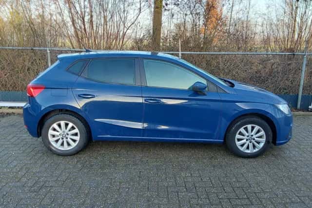 SEAT Ibiza (2019) thumbnail 4