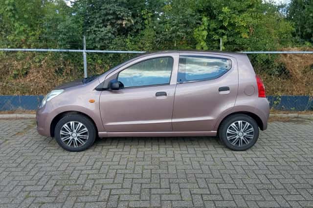 Suzuki Alto (2011) thumbnail 3