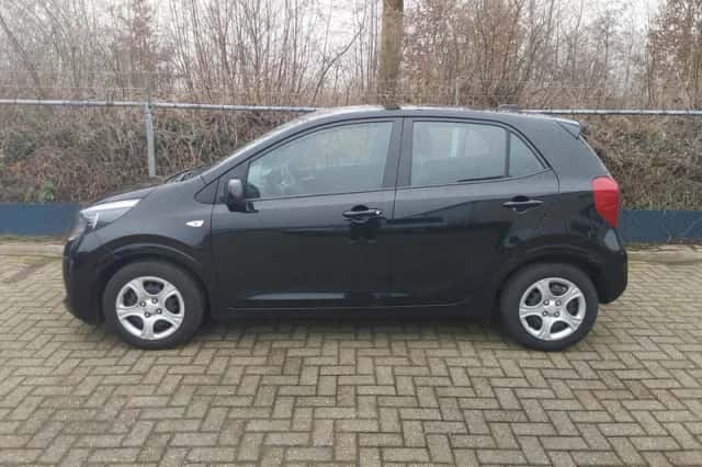 Kia Picanto (2021) thumbnail 3