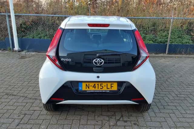 Toyota Aygo (2021) thumbnail 6