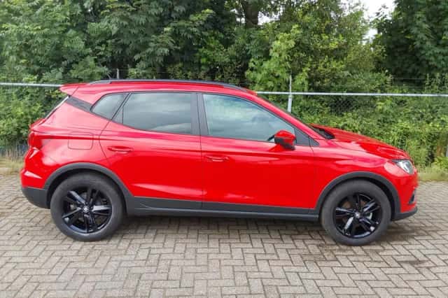 SEAT Arona (2021) thumbnail 4