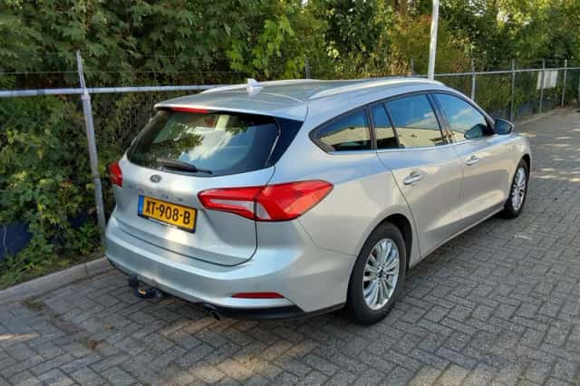 Ford Focus (2019) thumbnail 2