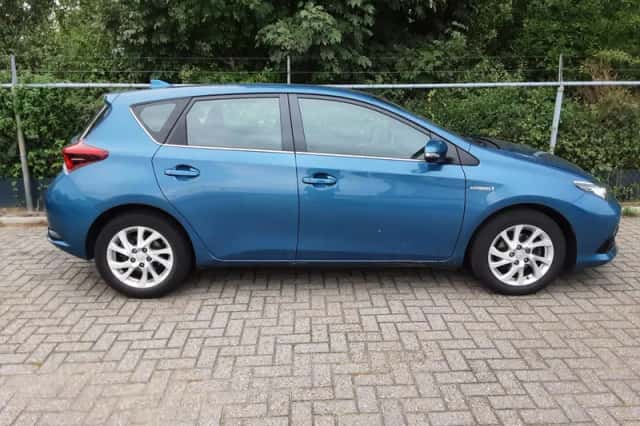 Toyota Auris (2018) thumbnail 4