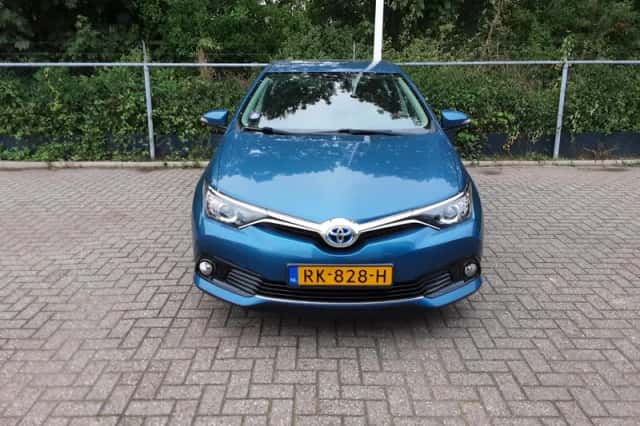 Toyota Auris (2018) thumbnail 5