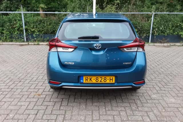 Toyota Auris (2018) thumbnail 6