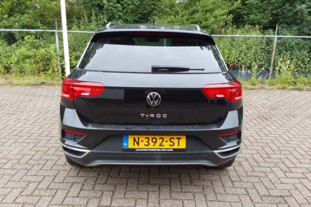 Volkswagen T-Roc (2022) thumbnail 6