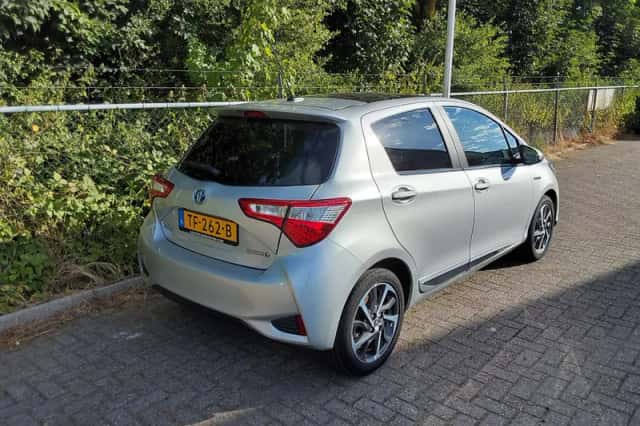 Toyota Yaris (2018) thumbnail 2