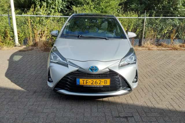 Toyota Yaris (2018) thumbnail 5