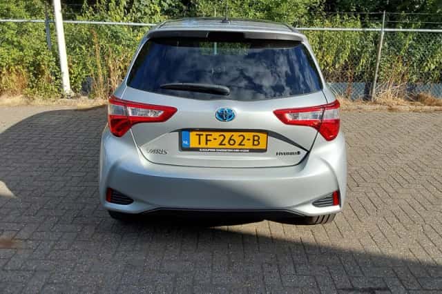 Toyota Yaris (2018) thumbnail 6