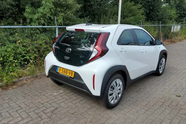 Toyota Aygo X (2024) thumbnail 2
