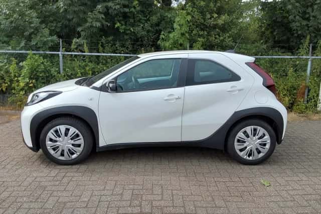 Toyota Aygo X (2024) thumbnail 3