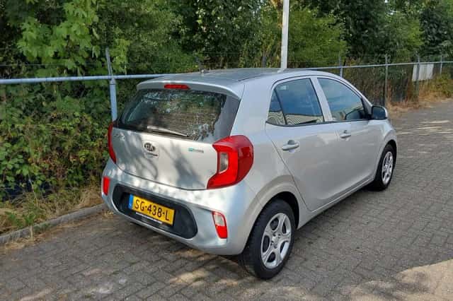 Kia Picanto (2018) thumbnail 2