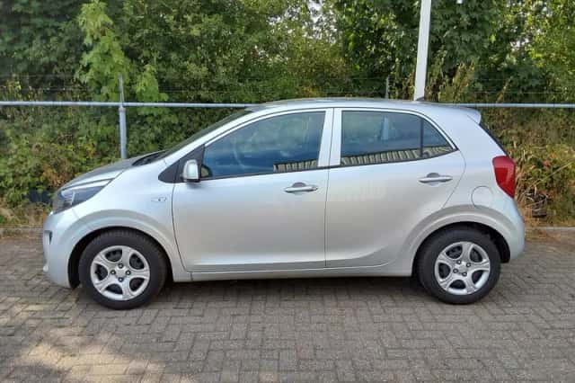 Kia Picanto (2018) thumbnail 3